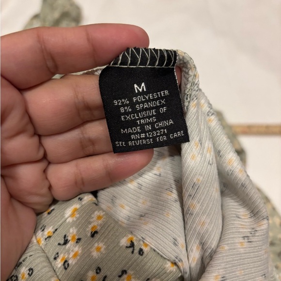 Earthy Green Wide Leg Pants with Organic Pattern - Picture 6 of 6